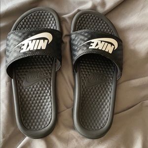 nike slides